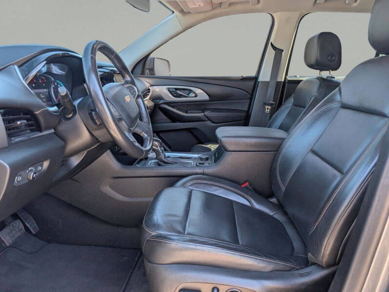 2021 Chevrolet Traverse LT Leather