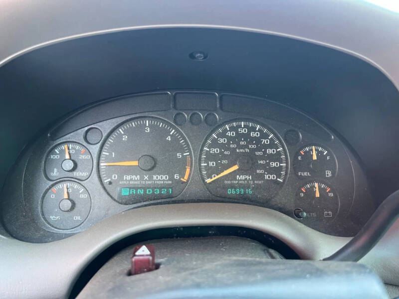 2004 Chevrolet Blazer LS