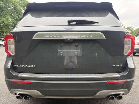 2022 Ford Explorer Platinum