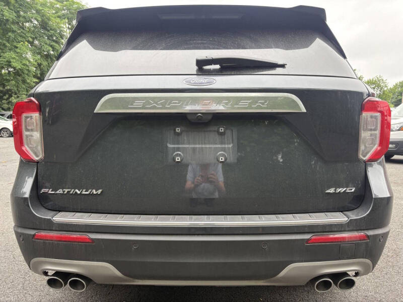 2022 Ford Explorer Platinum