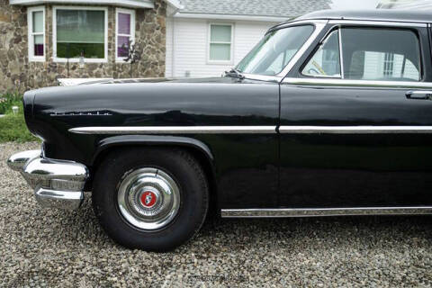 1955 Lincoln Capri