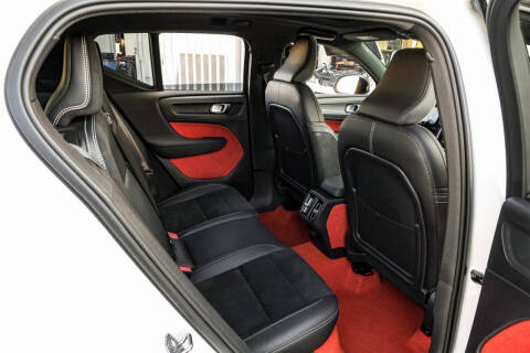 2021 Volvo XC40 T4 R-Design