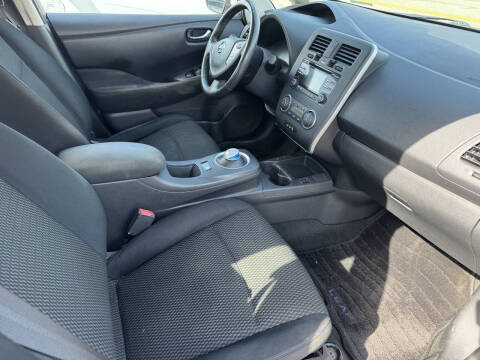 2015 Nissan LEAF S