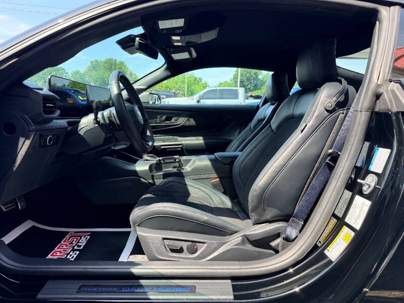 2025 Ford Mustang Dark Horse