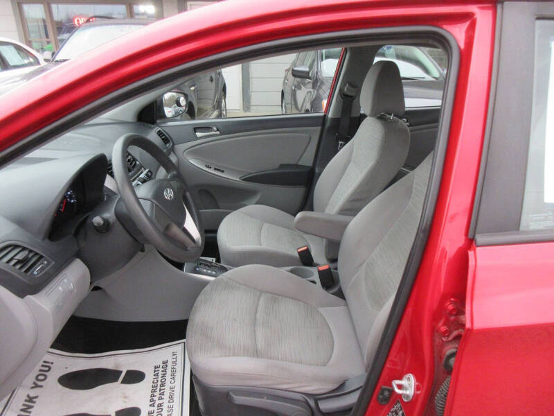 2017 Hyundai Accent SE