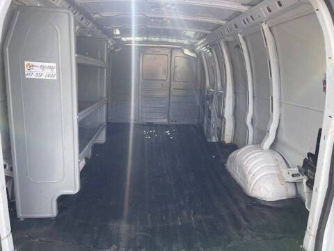 2022 Chevrolet Express 2500