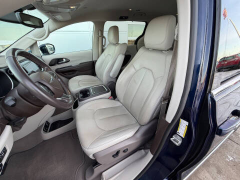 2020 Chrysler Pacifica Touring L Plus