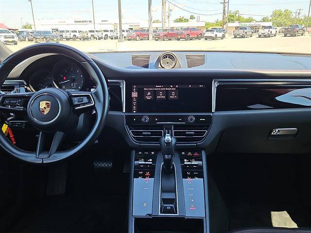 2022 Porsche Macan