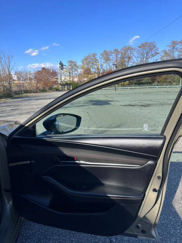 2024 Mazda Mazda3 Hatchback 2.5 Carbon Turbo