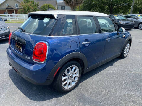 2016 MINI Hardtop 4 Door Cooper
