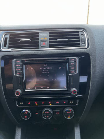 2017 Volkswagen Jetta 2.0T GLI