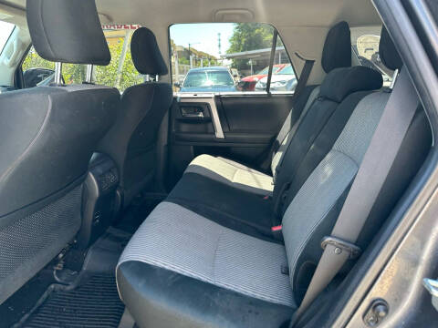 2017 Toyota 4Runner SR5