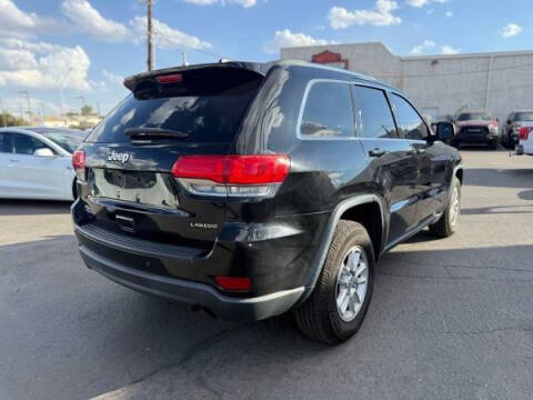 2019 Jeep Grand Cherokee Laredo E