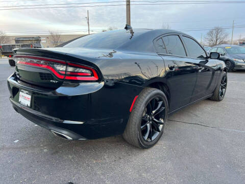 2017 Dodge Charger SXT