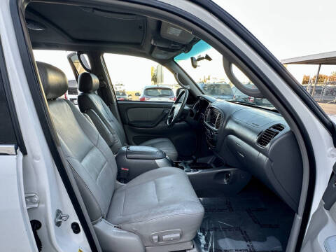 2001 Toyota Sequoia Limited
