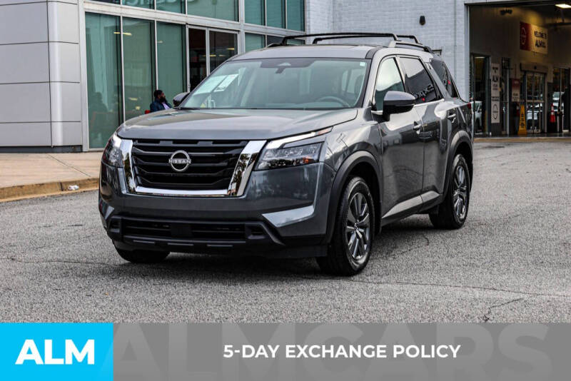 2024 Nissan Pathfinder SV