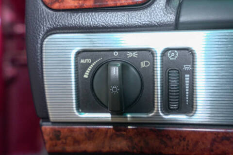 2004 Ford Thunderbird Deluxe