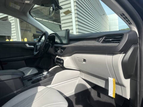 2026 Ford Escape Platinum