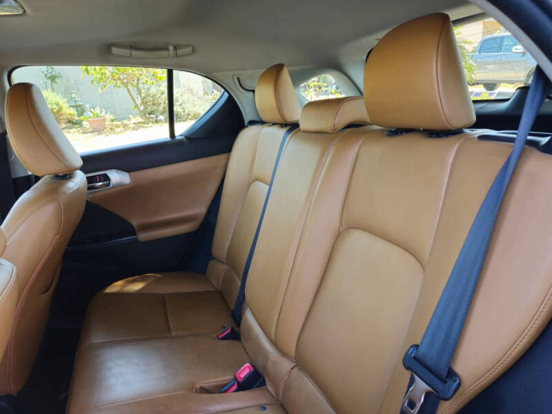 2012 Lexus CT 200h Premium