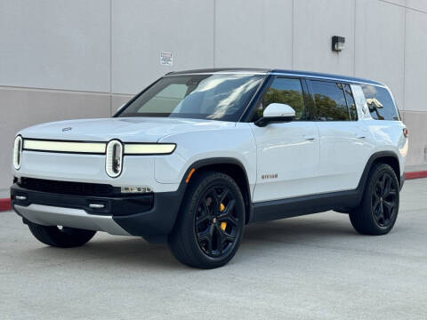 2022 Rivian R1S Launch Edition