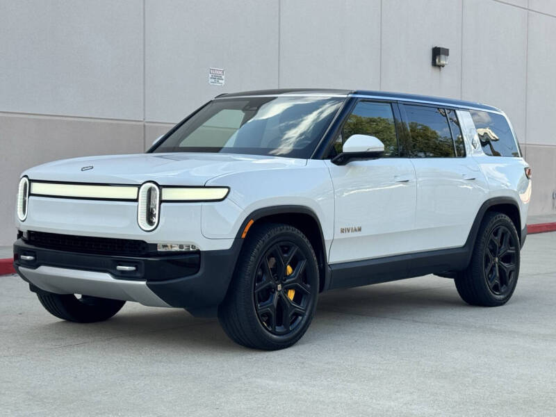 2022 Rivian R1S Launch Edition