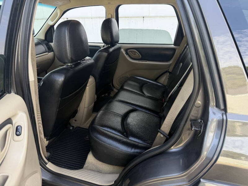 2006 Mazda Tribute s