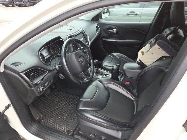 2019 Jeep Cherokee Trailhawk