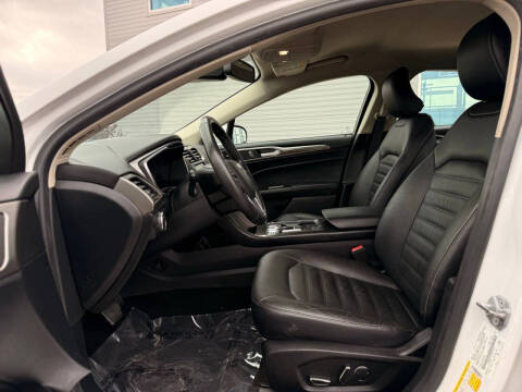 2017 Ford Fusion Hybrid SE