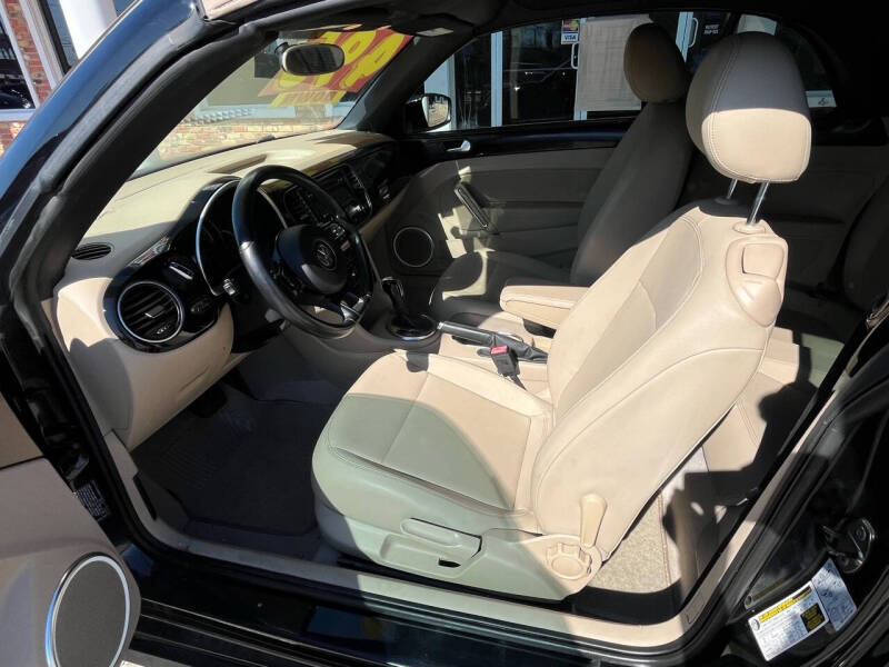 2014 Volkswagen Beetle Convertible 2.5L