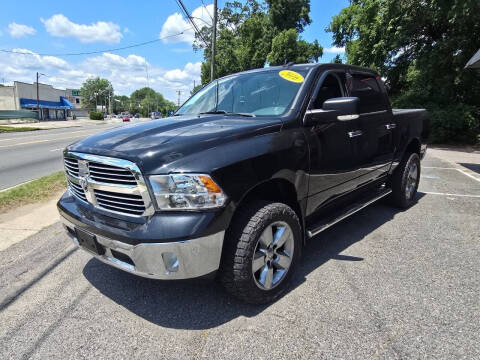 2016 RAM 1500 SLT