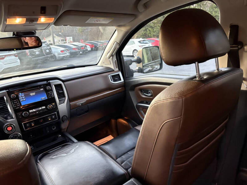 2017 Nissan Titan XD Platinum Reserve