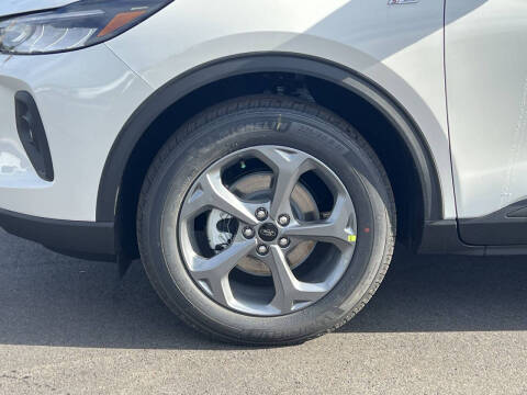 2026 Ford Escape Hybrid ST-Line Select