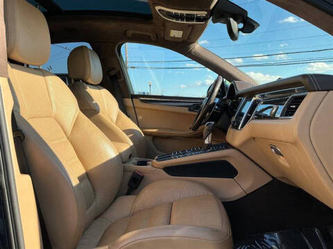 2016 Porsche Macan Turbo