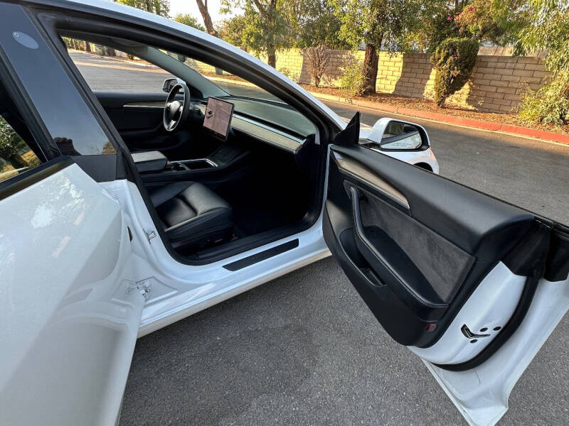 2022 Tesla Model 3 Base photo 28