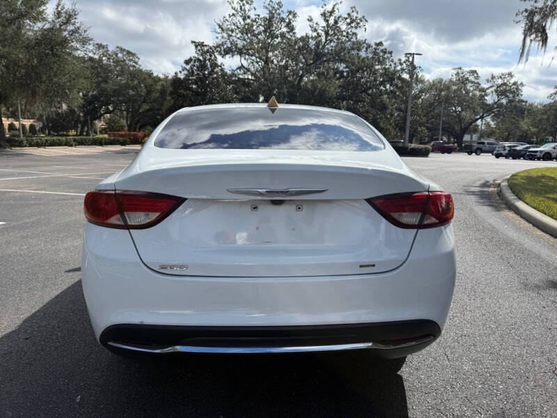 2016 Chrysler 200 Limited