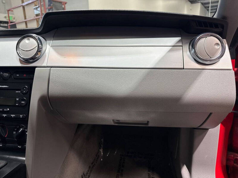 2005 Ford Mustang GT Premium