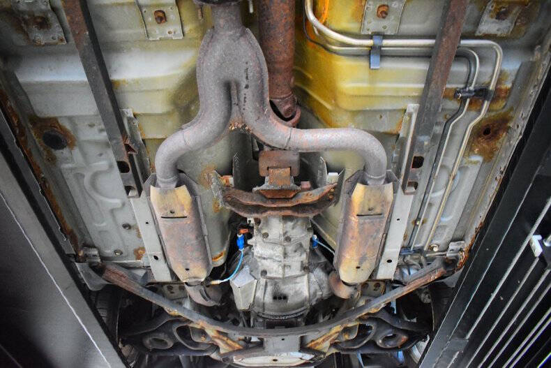 2004 Ford Mustang Deluxe