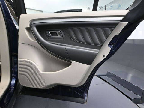 2011 Ford Taurus SEL