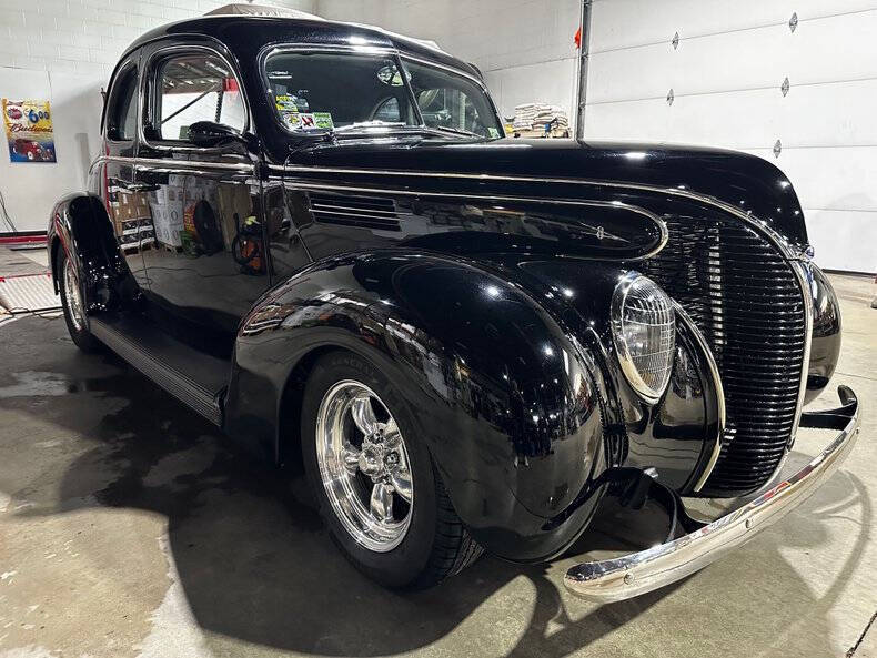 1938 Ford Deluxe