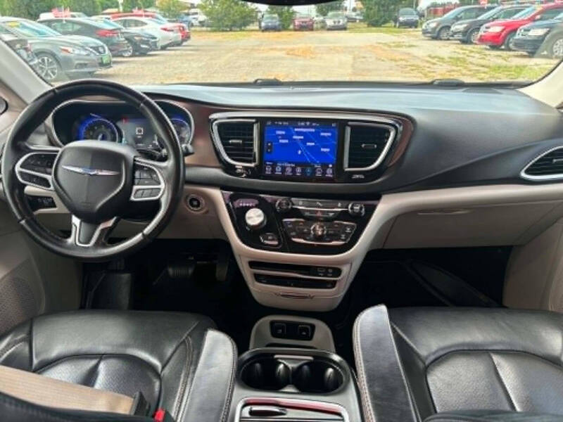 2018 Chrysler Pacifica Touring L Plus