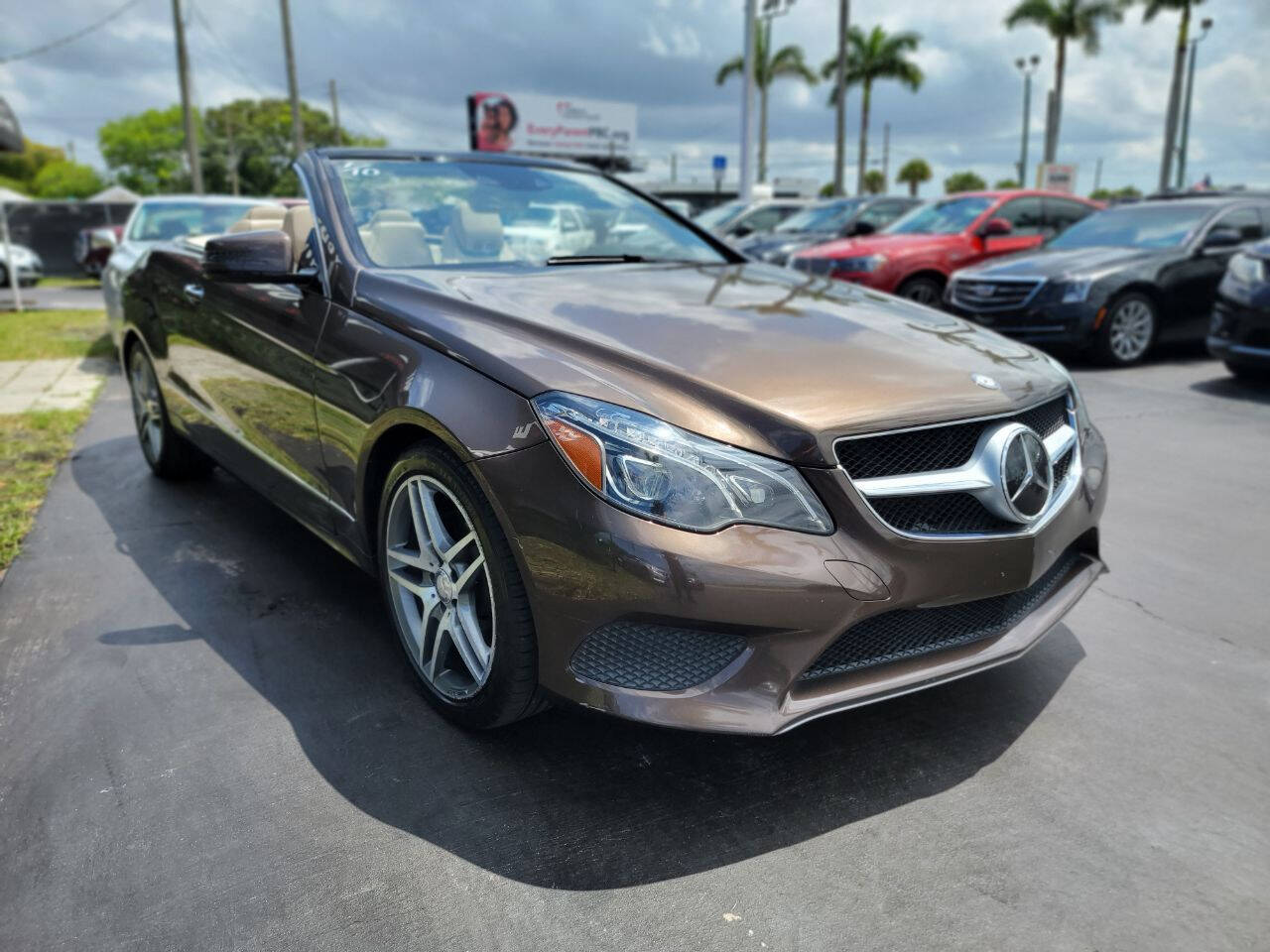 2014 Mercedes-Benz E-Class  - $19,900