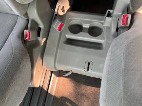2017 Toyota Sienna LE 8-Passenger