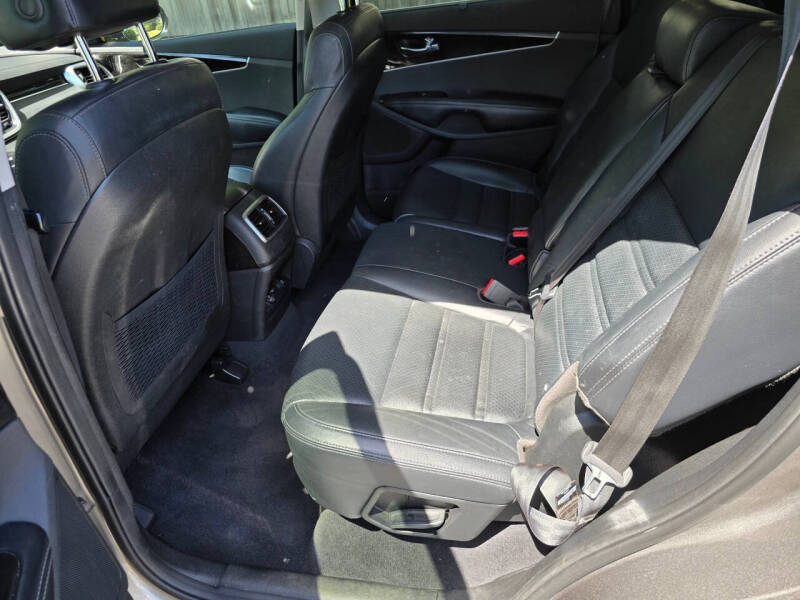 2018 Kia Sorento EX V6