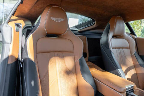 2025 Aston Martin Vantage