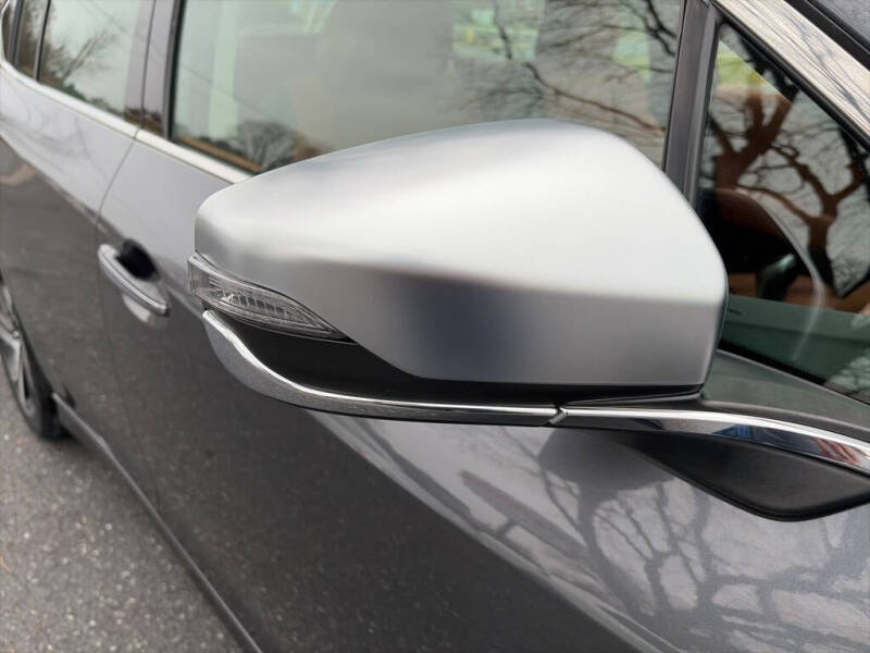 2022 Subaru Legacy Touring XT