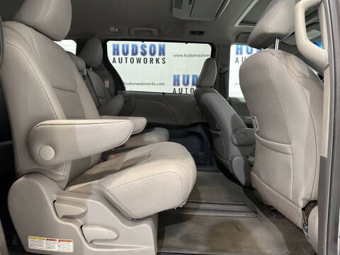 2016 Toyota Sienna XLE Premium 8-Passenger