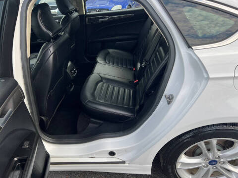 2018 Ford Fusion Hybrid SE