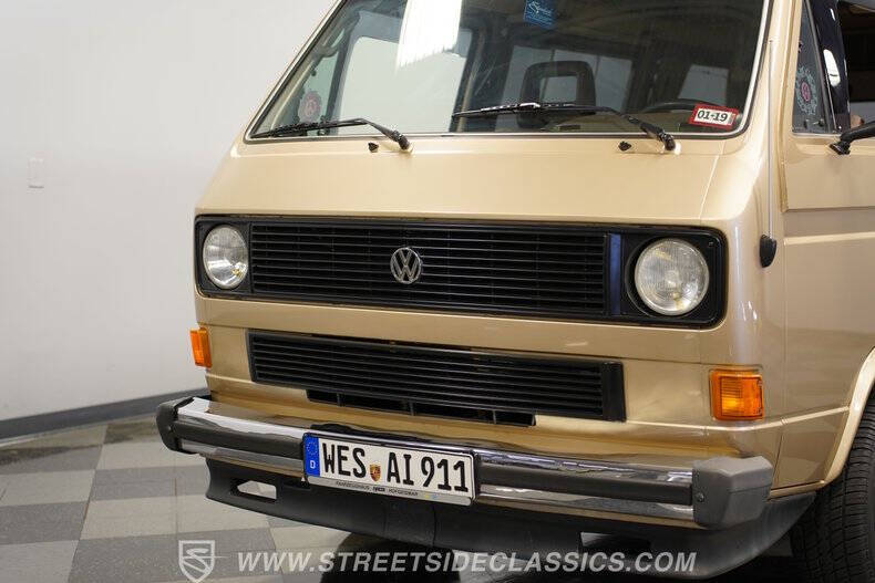 1982 Volkswagen Vanagon Camper
