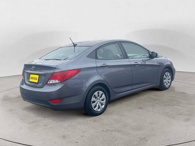 2017 Hyundai Accent SE