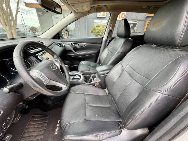 2016 Nissan Rogue SL